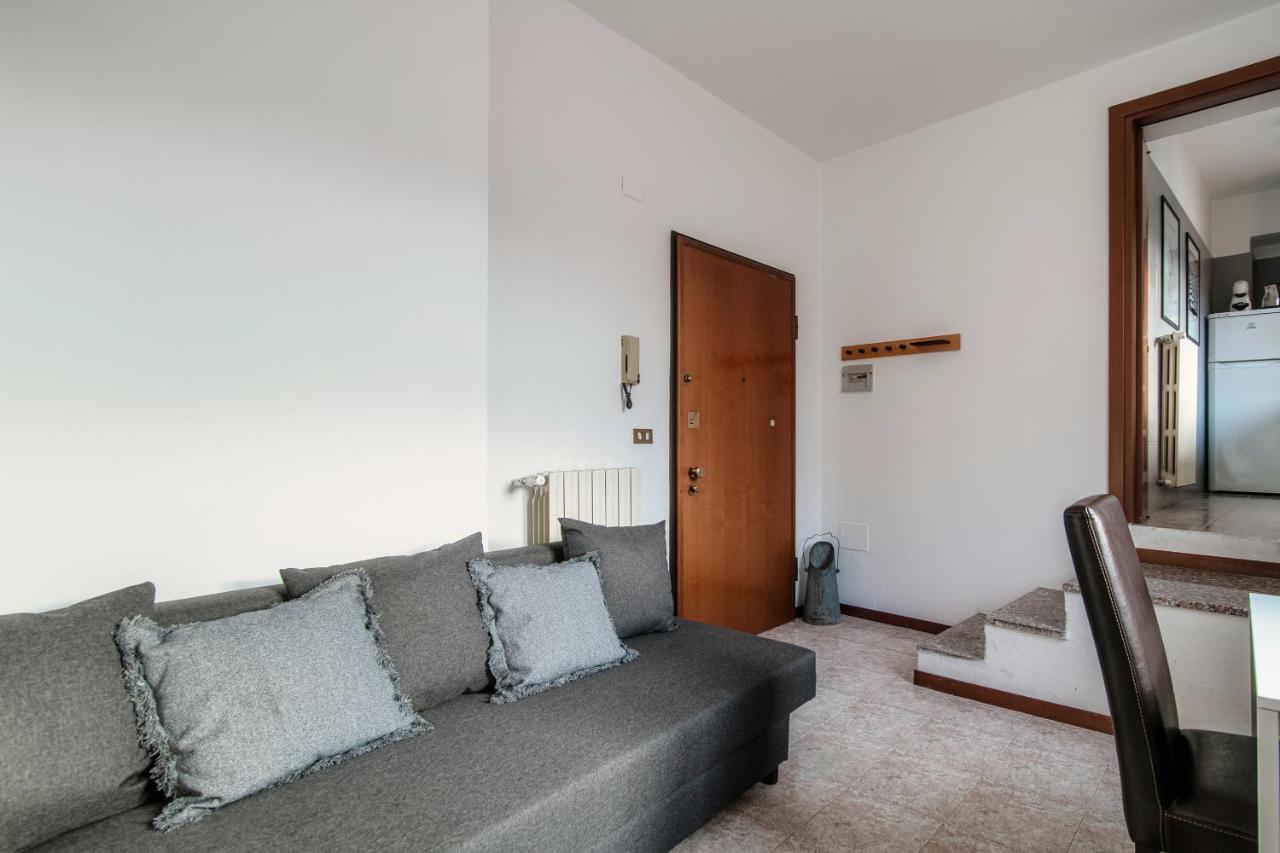 Apartment Piazza Roma By Quokka 360 - Historic Flat In The Centre Of Côme Esterno foto