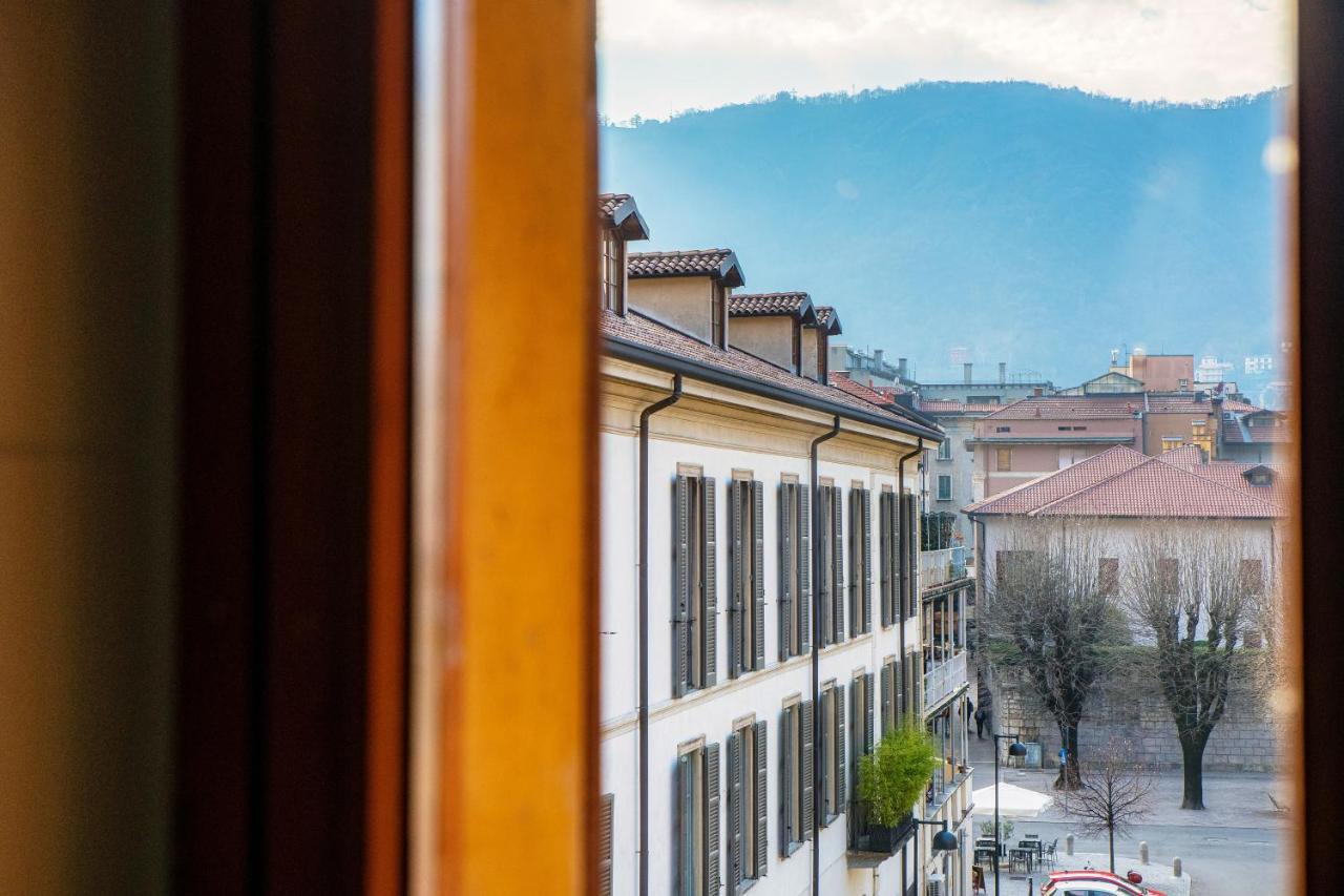 Apartment Piazza Roma By Quokka 360 - Historic Flat In The Centre Of Côme Esterno foto
